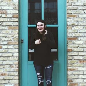 Meet your Posher, Alli